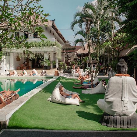 Puri Garden Hotel & Hostel Убуд Екстериор снимка