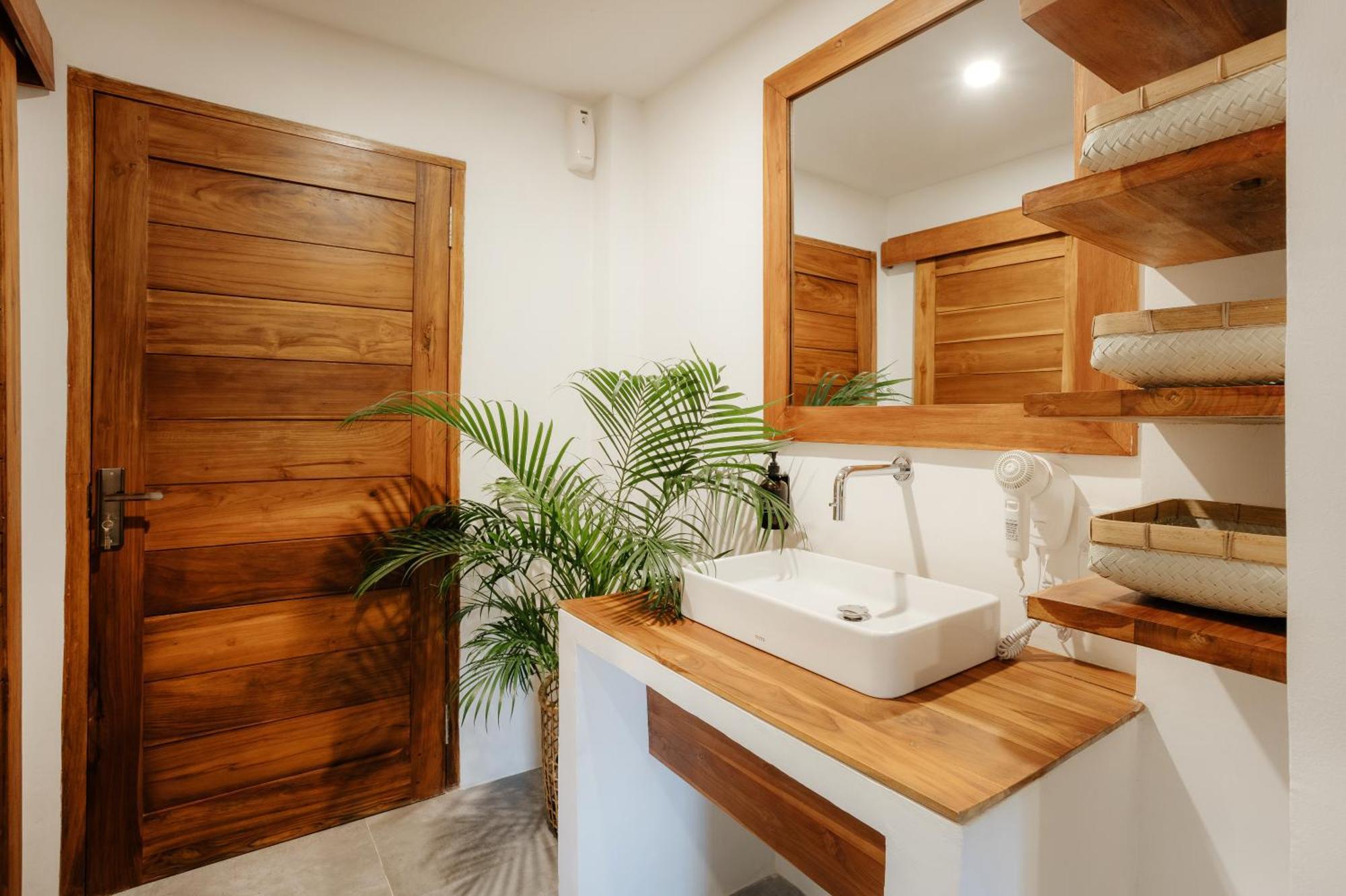 Puri Garden Hotel & Hostel Убуд Екстериор снимка