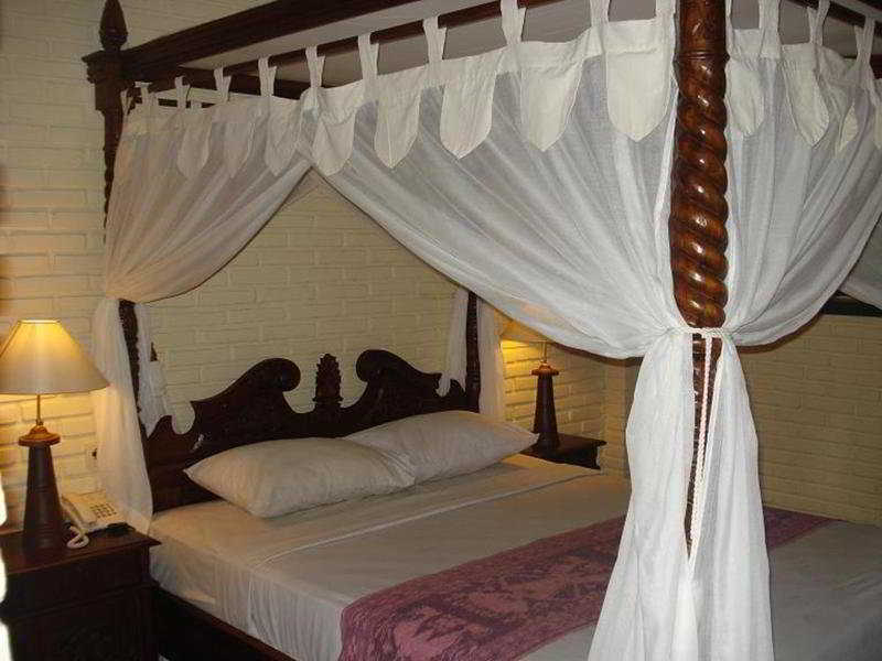 Puri Garden Hotel & Hostel Убуд Екстериор снимка