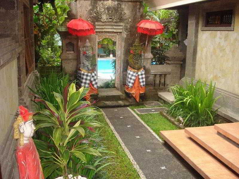 Puri Garden Hotel & Hostel Убуд Екстериор снимка